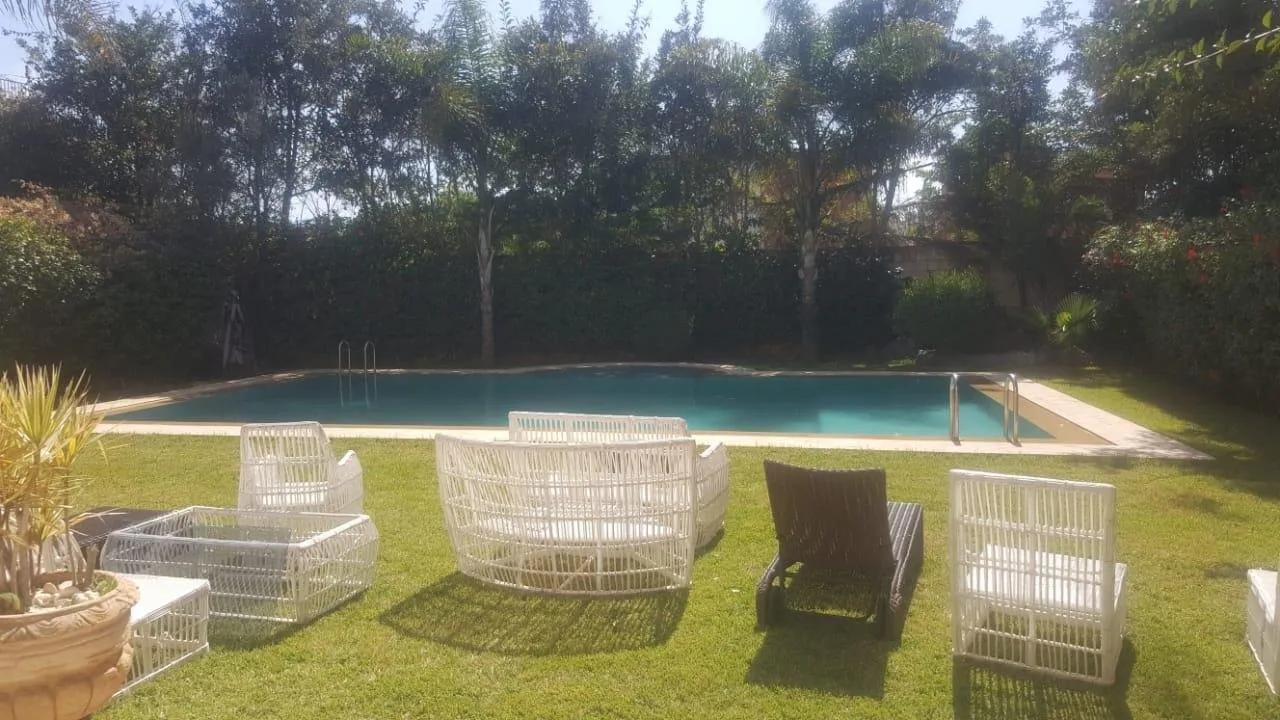Villa Bouskoura piscine, beau jardin Ã  vendre - بوسكورة (3)