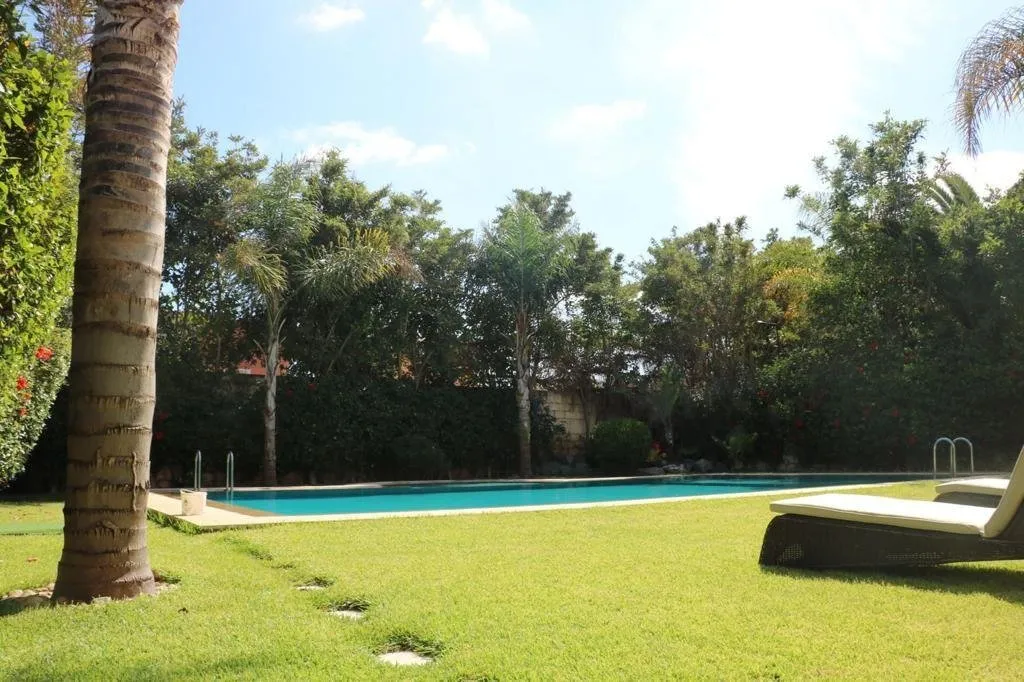 Villa Bouskoura piscine, beau jardin Ã  vendre - بوسكورة