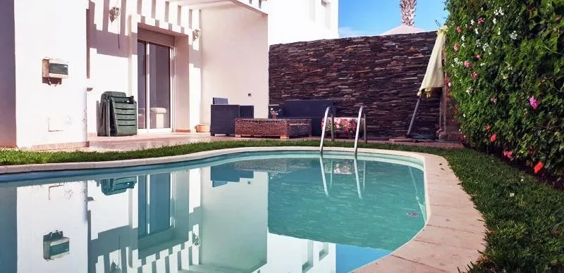 Villa avec piscine. en résidence sécurisée. - الدار البيضاء (2)