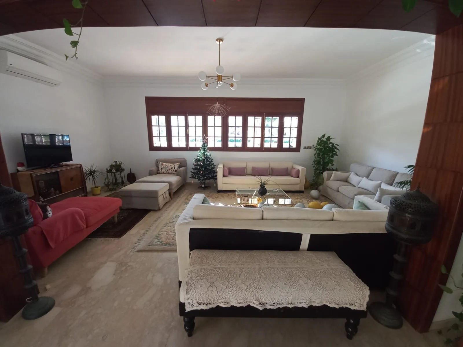 Trés Joli Villa plain pied avec un beau jardin et piscine - الرباط (2)