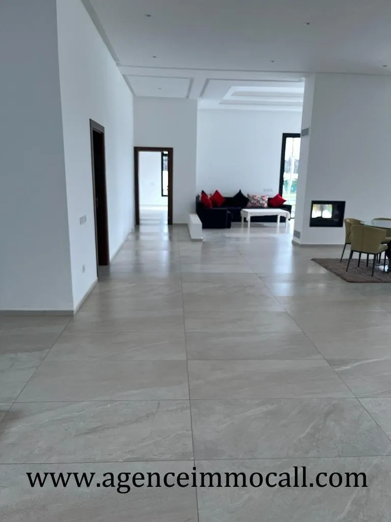 Villa de luxe à vendre située à SOUISSI - Rabat - الرباط (2)