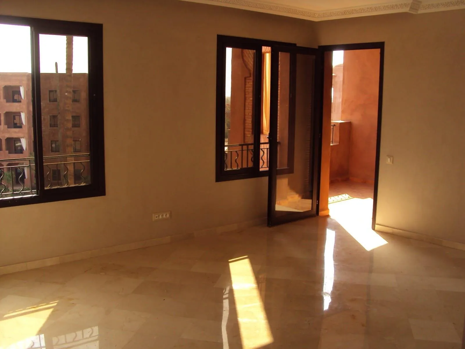 Appartement avec Piscine 96 m² à Vendre Palmerais - مراكش (2)