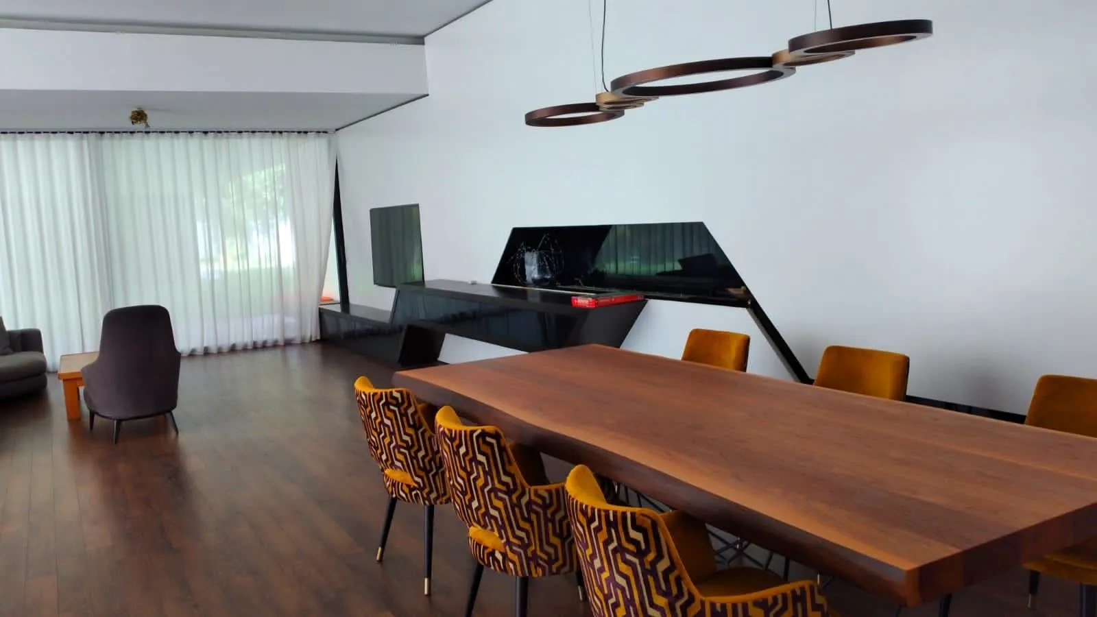 Villa de luxe à Souissi - الرباط (4)