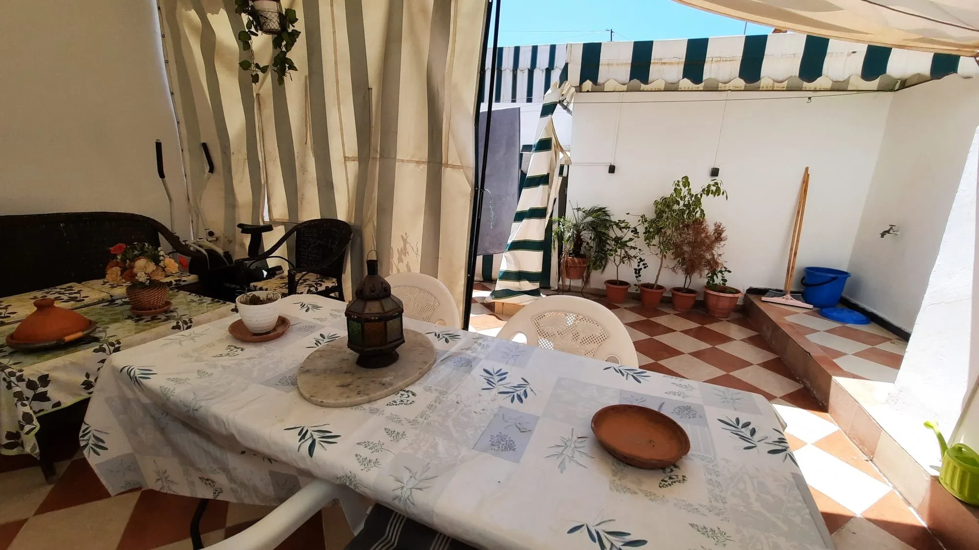 Un appartement avec terrasse à Bab El Had - الرباط (4)
