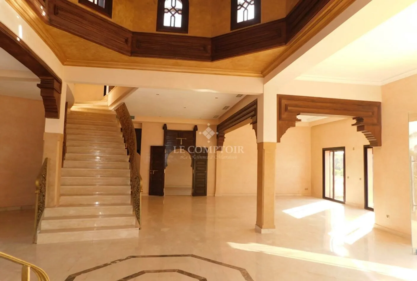 BELLE PROPRIÉTÉ À VENDRE - ROUTE OUARZAZATE - MARRAKECH - مراكش