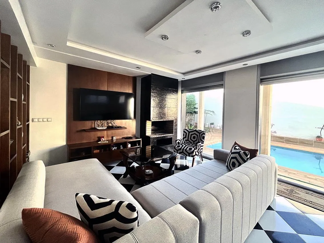 Villa 4 chambres, jardin et piscine - الدار البيضاء (4)
