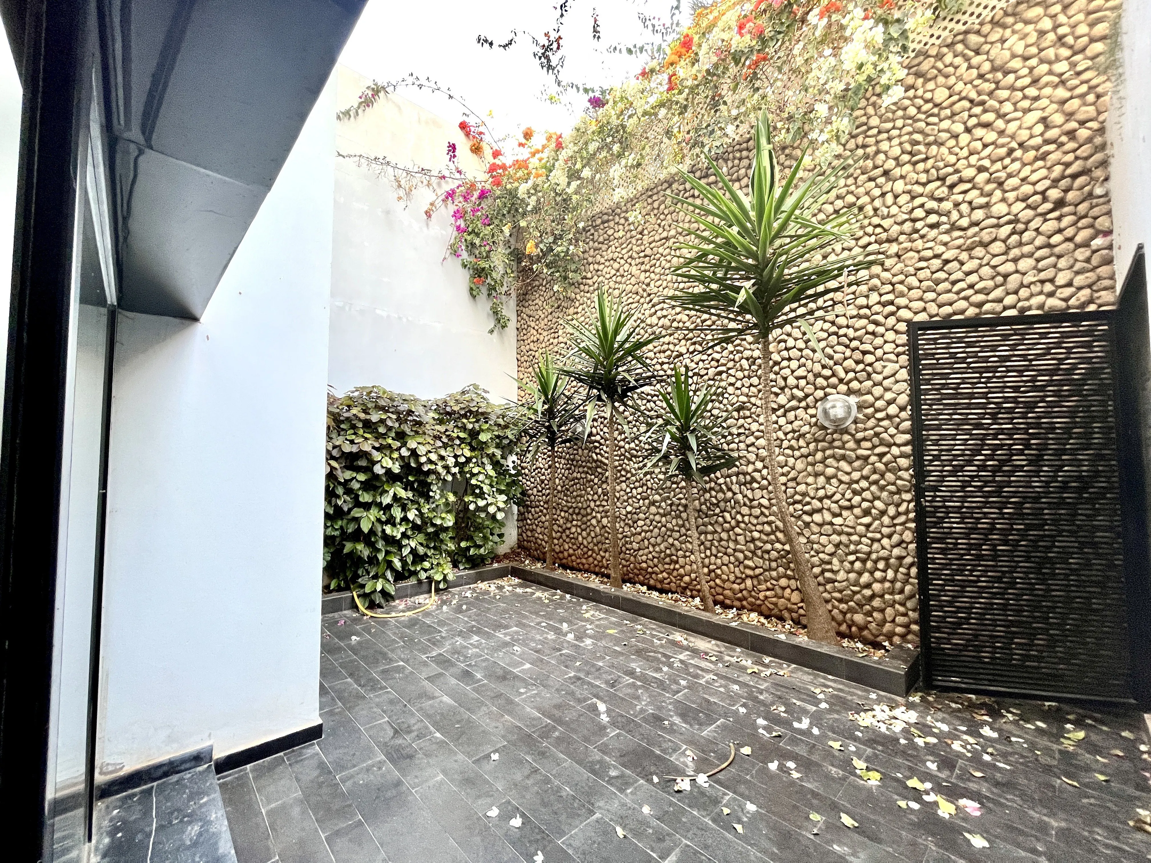 Villa moderne de 4 chambres à Nawrass - الدار البيضاء (3)