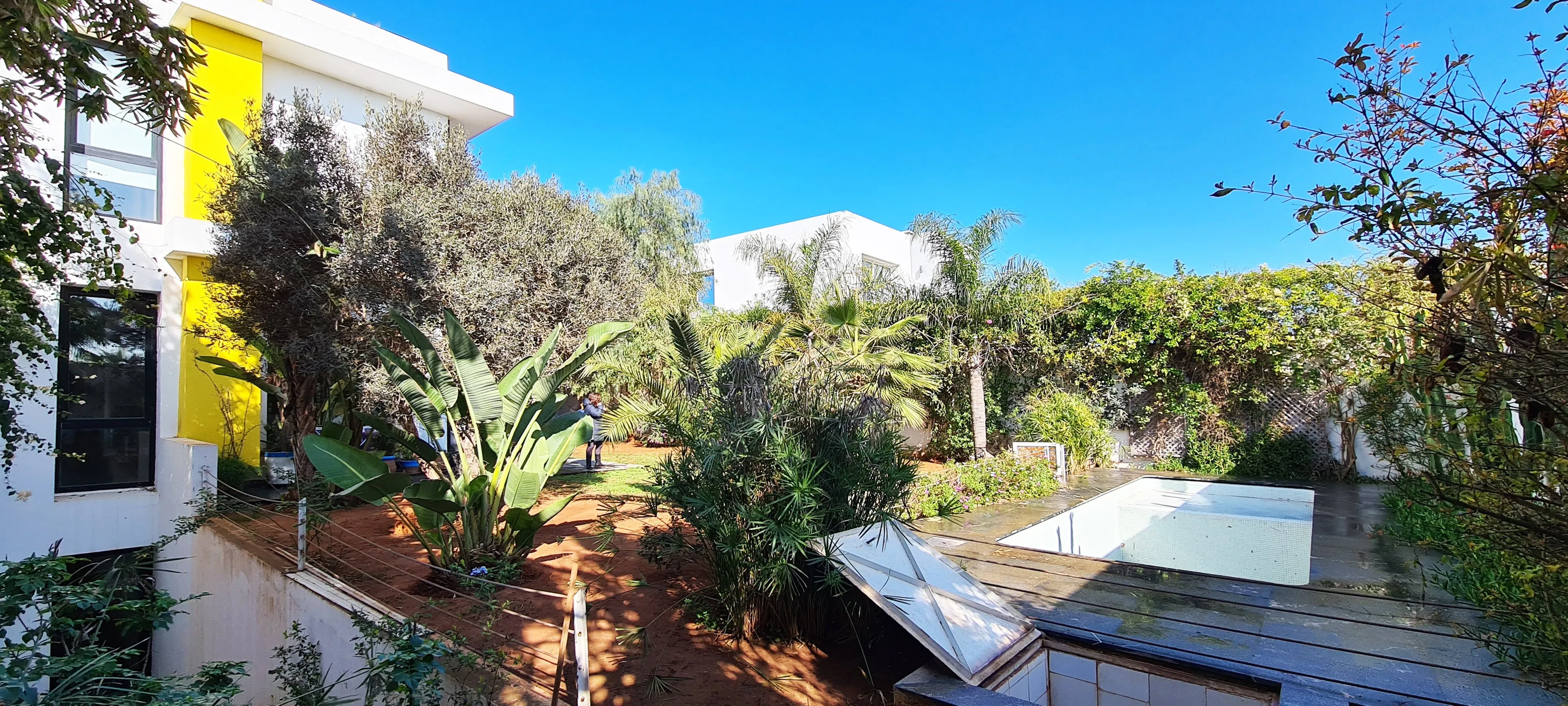 Villa 4 chambres piscine sous-sol et grand jardin. - الدار البيضاء (2)