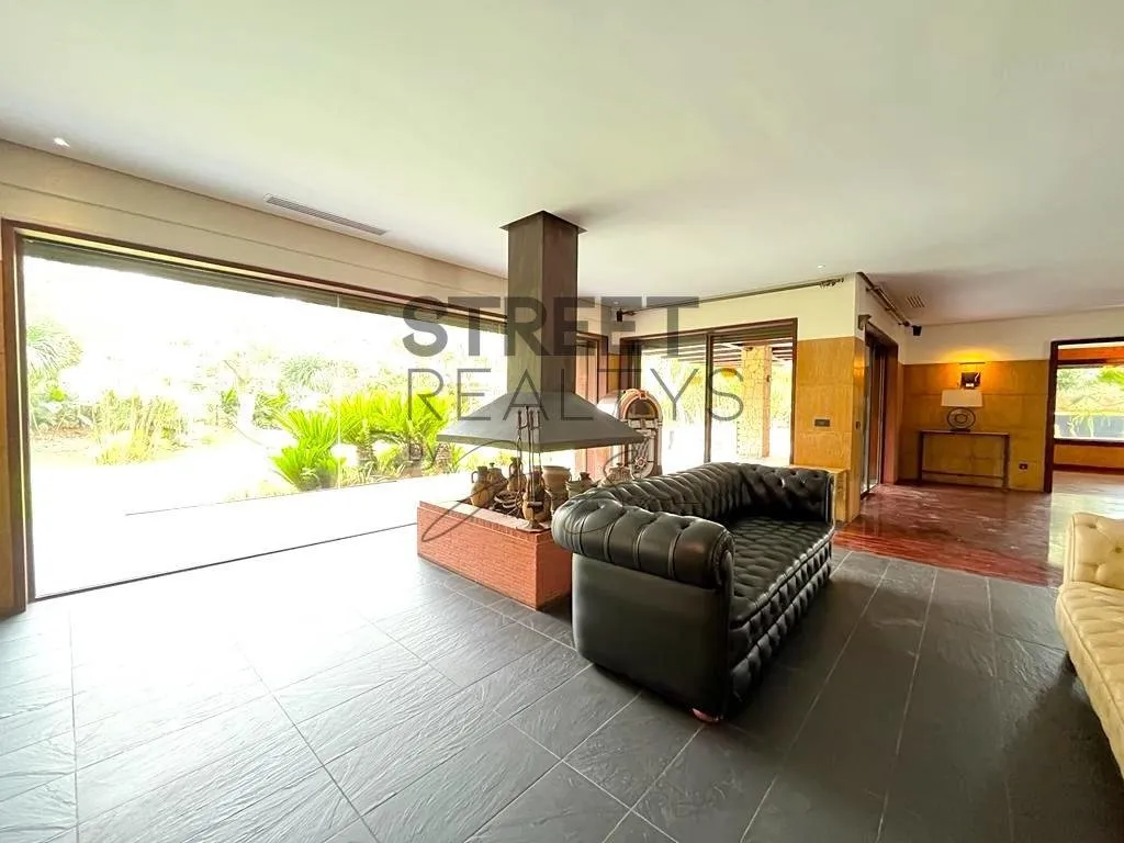CALIFORNIE CASABLANCA - VENTE D'UNE UNIQUE VILLA "PAGODE" D'INSPIRATION JAPONAISE DE 1.300 M² CONSTRUITS SUR 2.522 M² DE PARC PAYSAGÉ AVEC PISCINE - 4 MASTERS SUITES - PRESTATIONS EXCEPTIONNELLES - الدار البيضاء