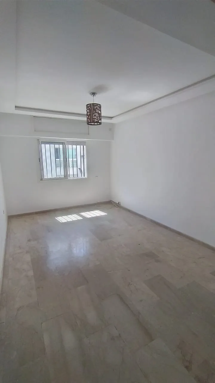 Très bel appartement dans le haut d'agdal - فاس (2)