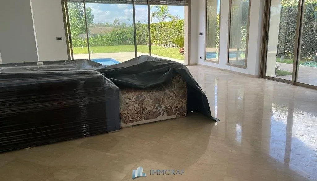 Villa à Vendre Front Du Golf Bouskoura Casablanca - الدار البيضاء (3)