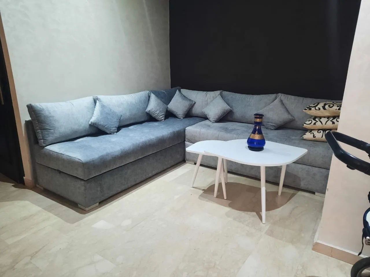 joli appartement en vente dans immeuble bien entretenu - الرباط (3)
