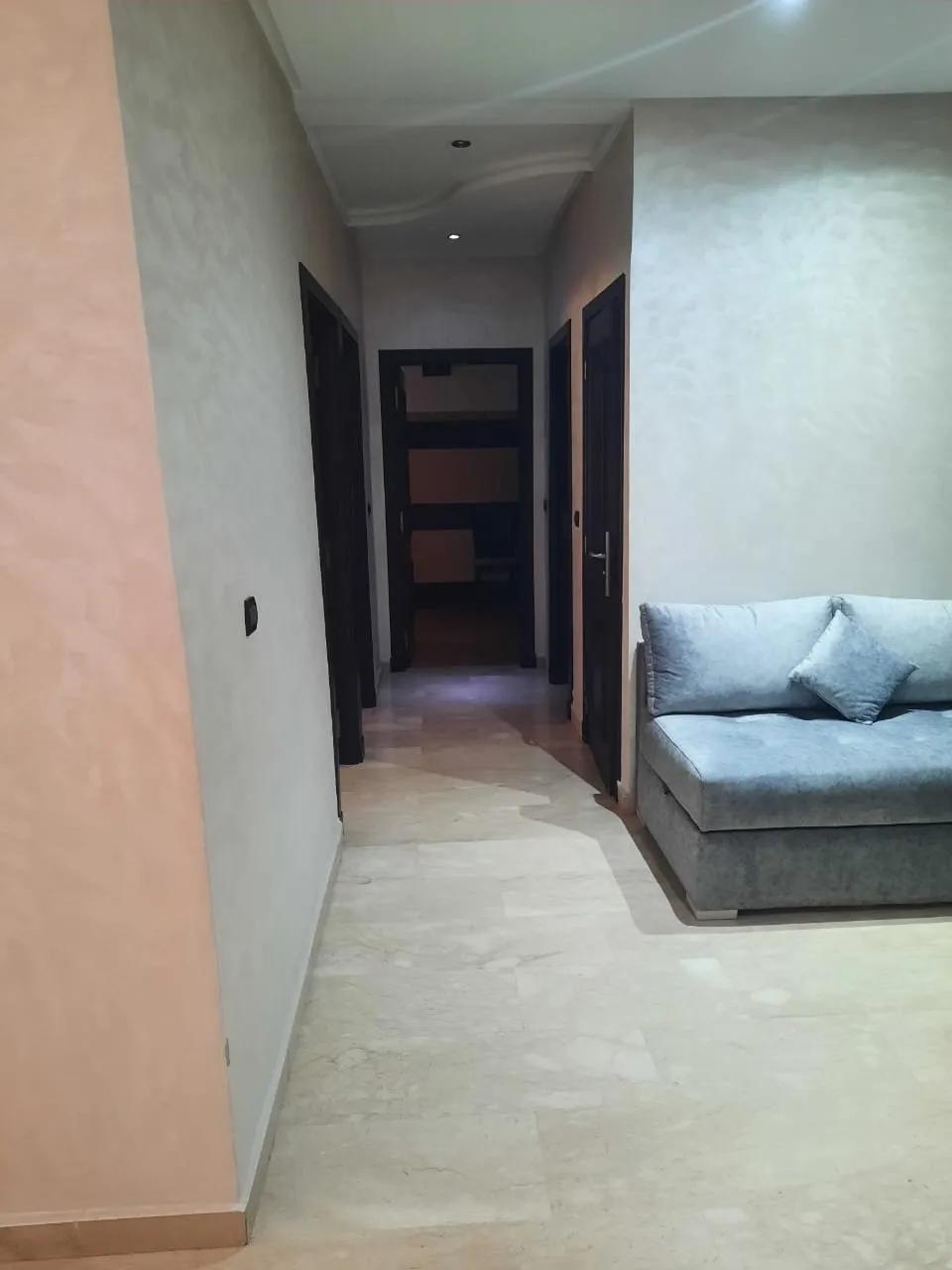 joli appartement en vente dans immeuble bien entretenu - الرباط (4)