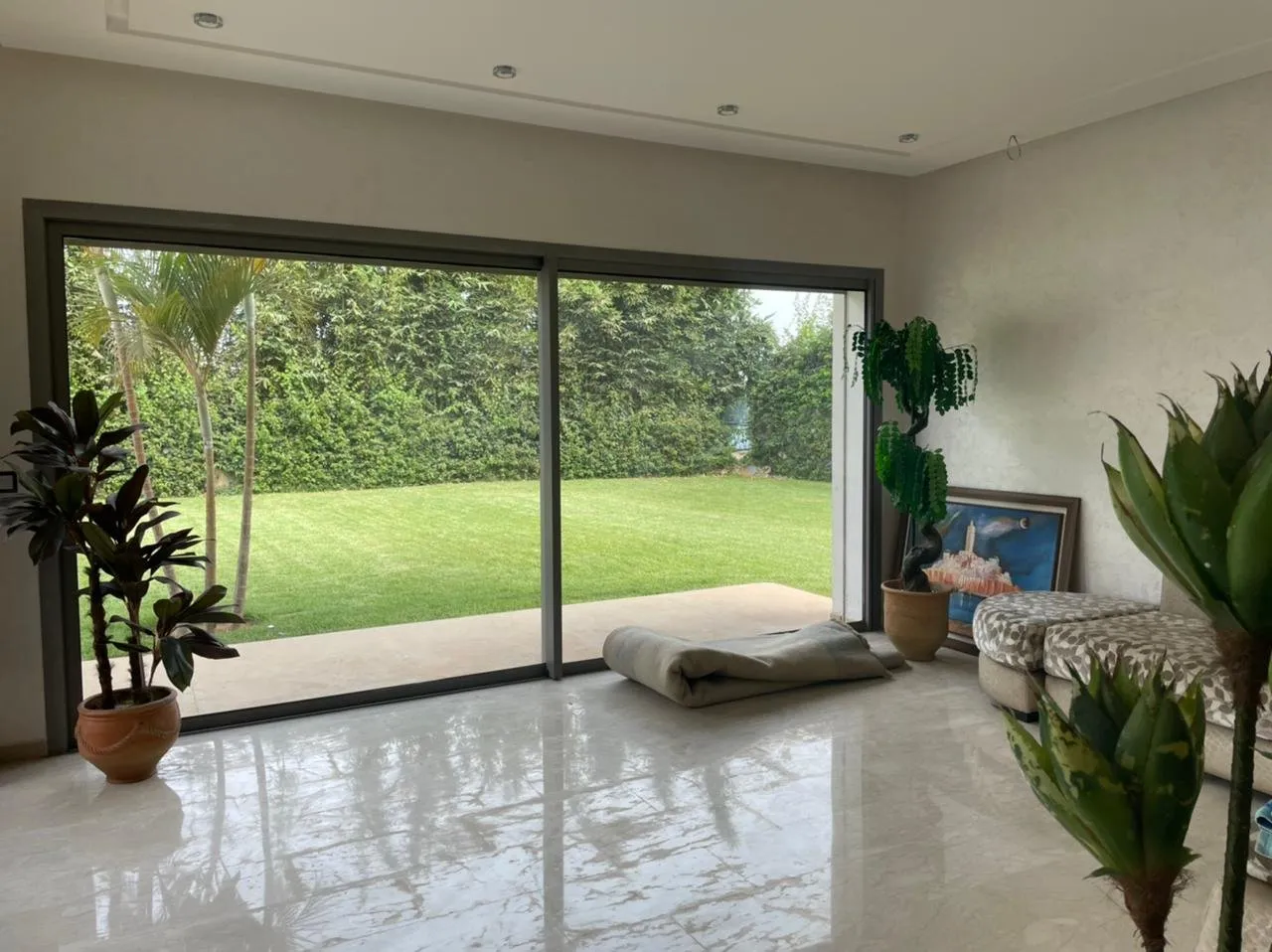 Jolie villa neuve avec piscine à Bassatine El Menzeh - الرباط (2)