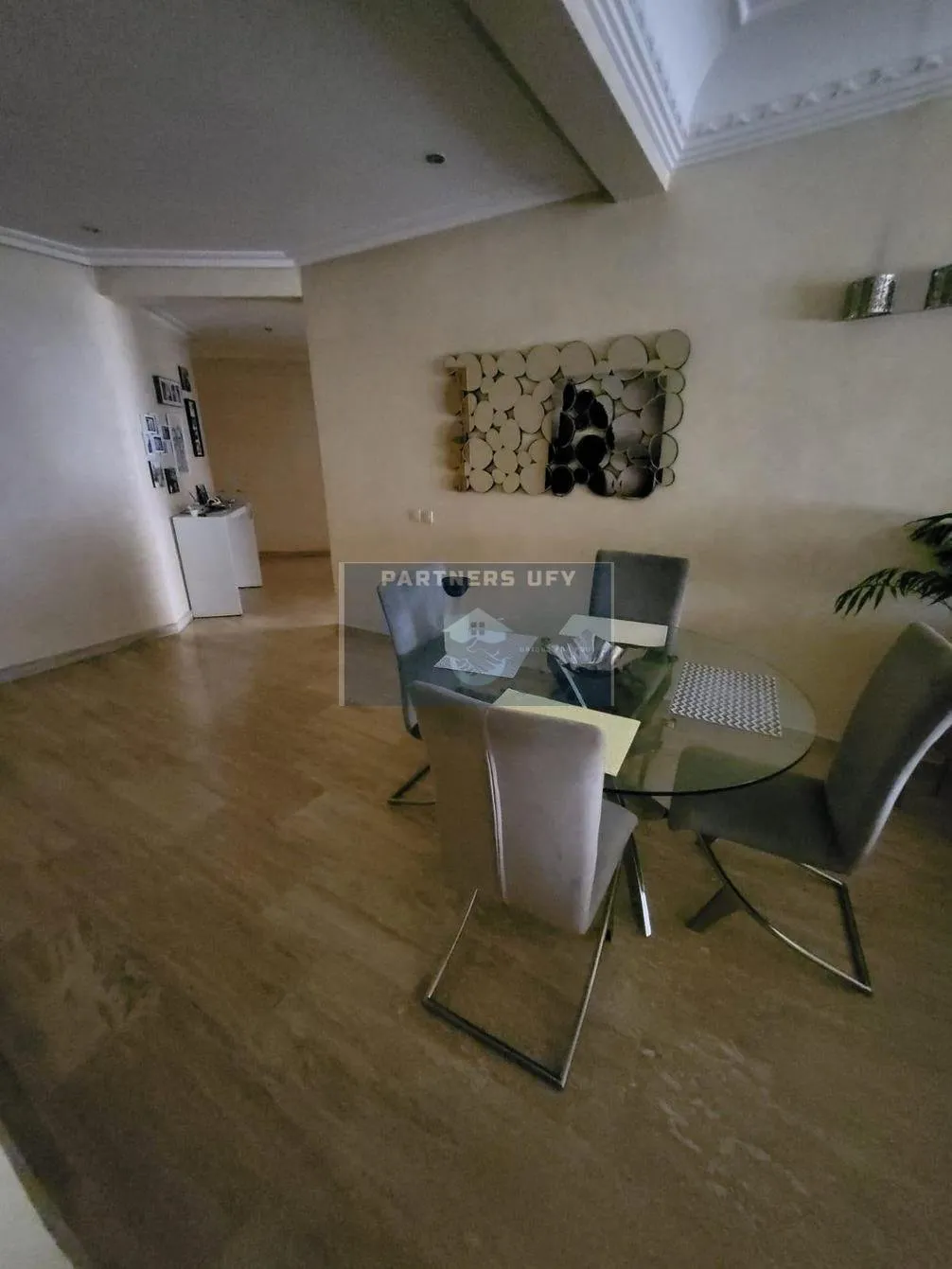 VENTE D'UN LUXUEUX APPARTEMENT DANS UNE RESIDENCE SECURISEE AVEC JARDIN A SIDI MAAROUF - الدار البيضاء (3)