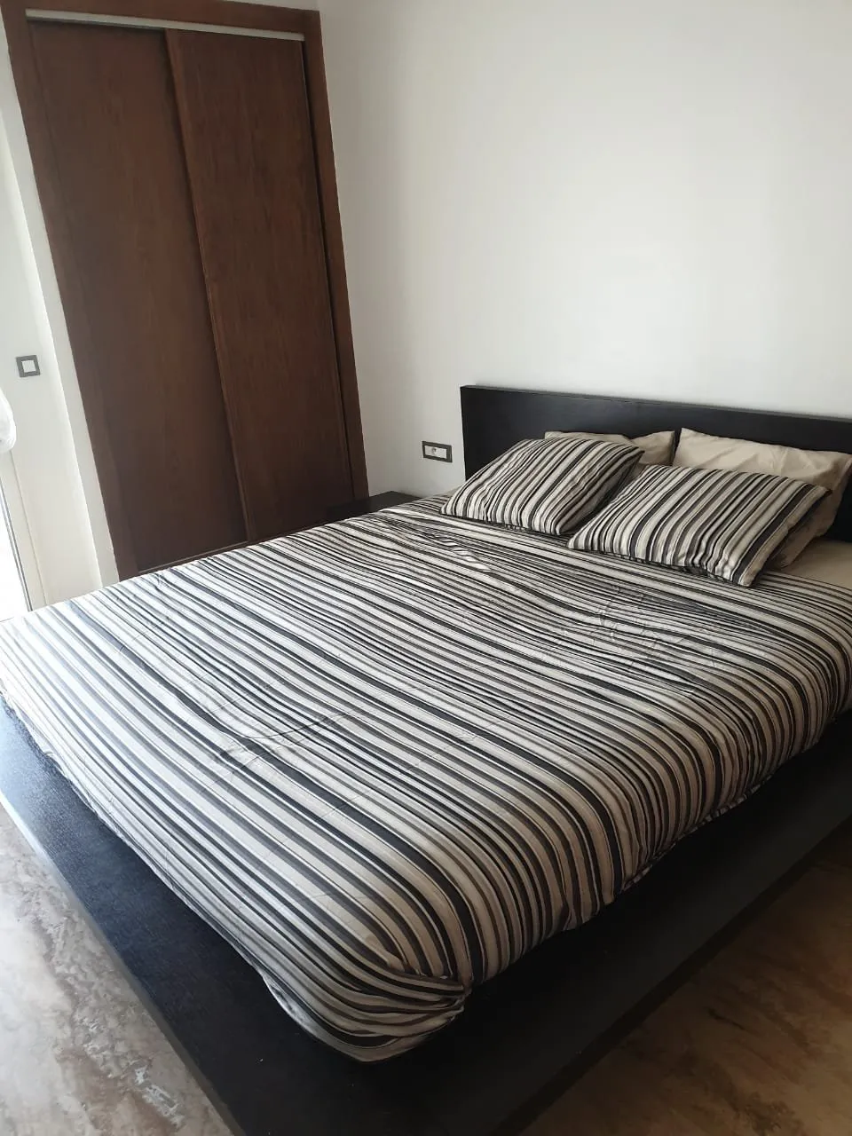 Appartement rénové avec 2 façades - الرباط (3)