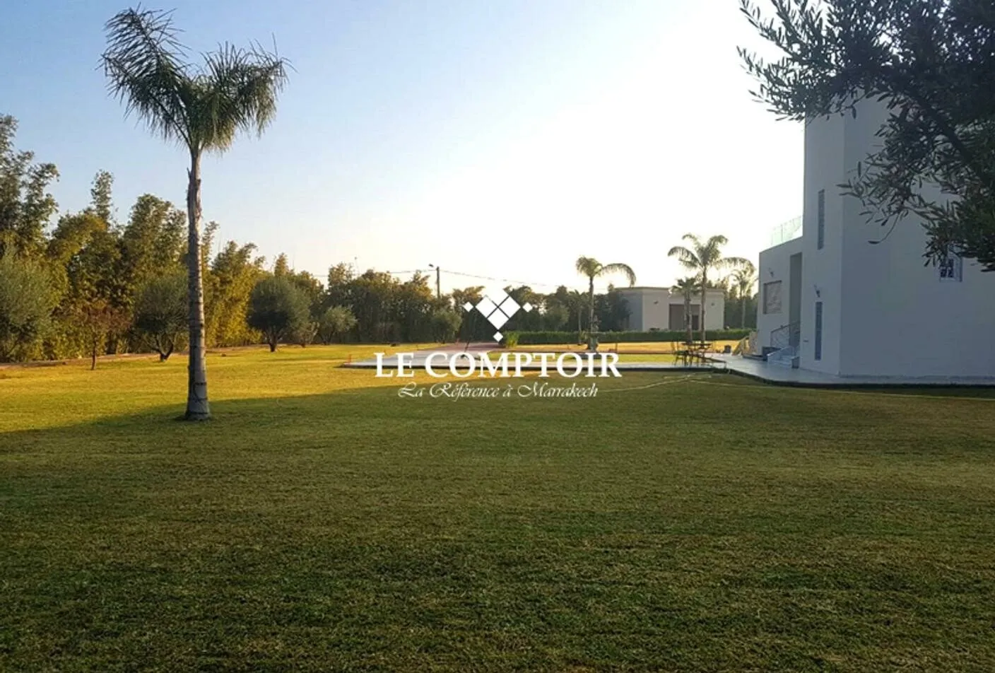 A VENDRE VILLA INDIVIDUELLE- ROUTE OUARZAZATE-MARRAKECH - مراكش