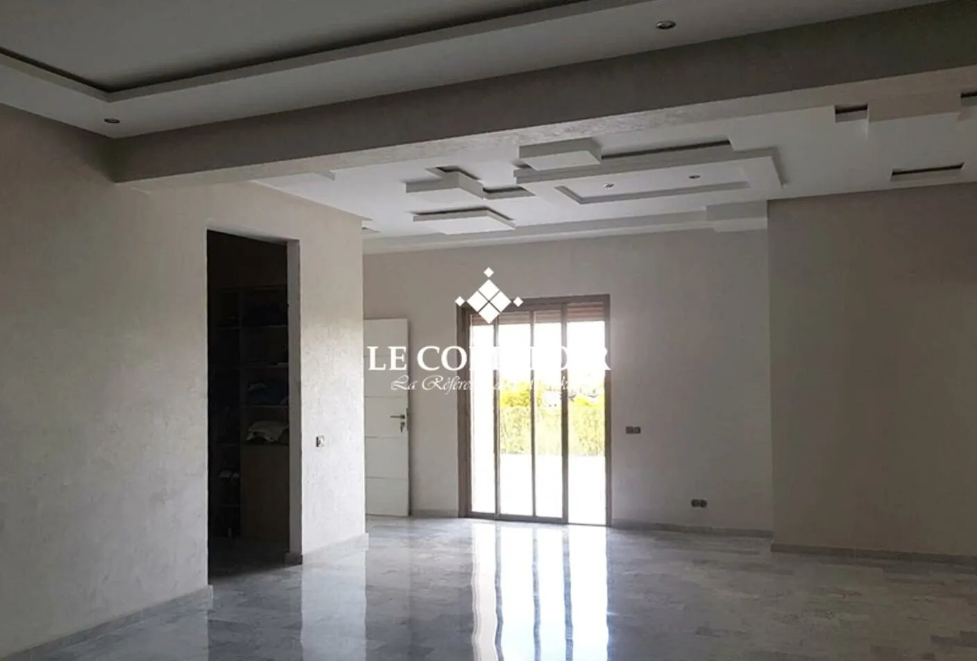 A VENDRE VILLA INDIVIDUELLE- ROUTE OUARZAZATE-MARRAKECH - مراكش (3)