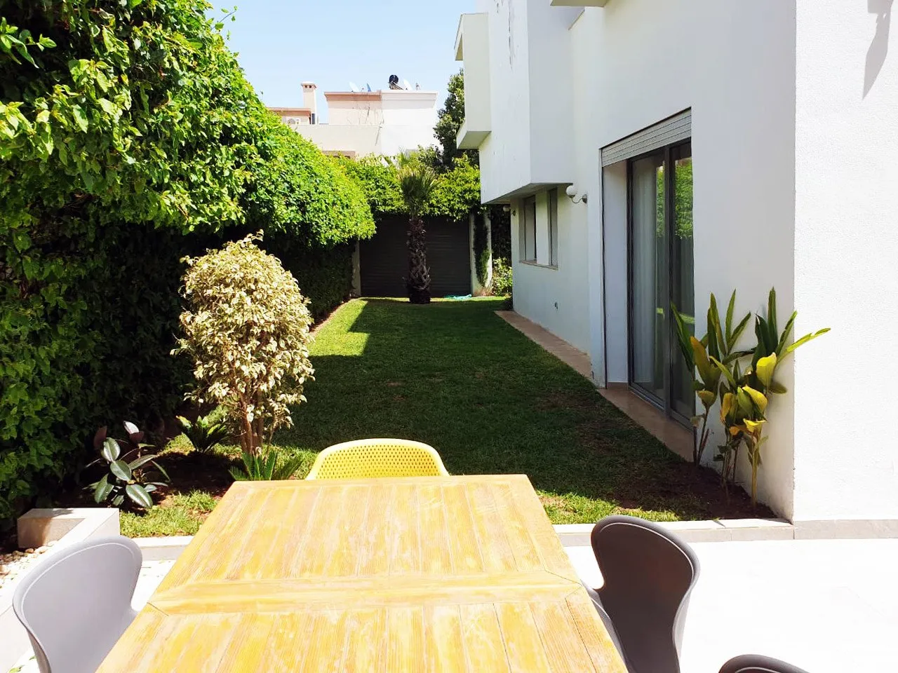 Villa sur trois façades, en résidence sécurisée - الدار البيضاء (2)