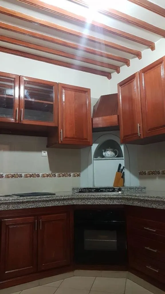 Jolie Maison semi commerciale à Sidi Maarouf - الدار البيضاء (4)