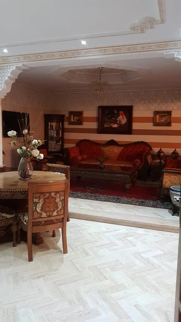 Jolie Maison semi commerciale à Sidi Maarouf - الدار البيضاء (2)