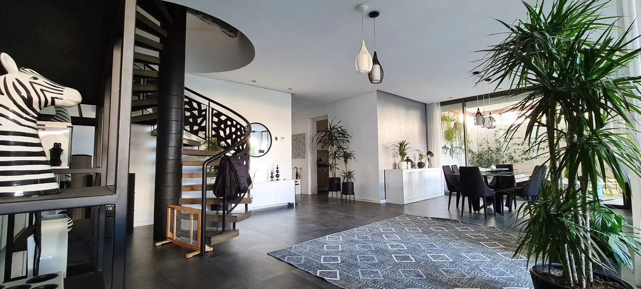 Somptueux duplex en résidence sécurisée - الدار البيضاء (3)