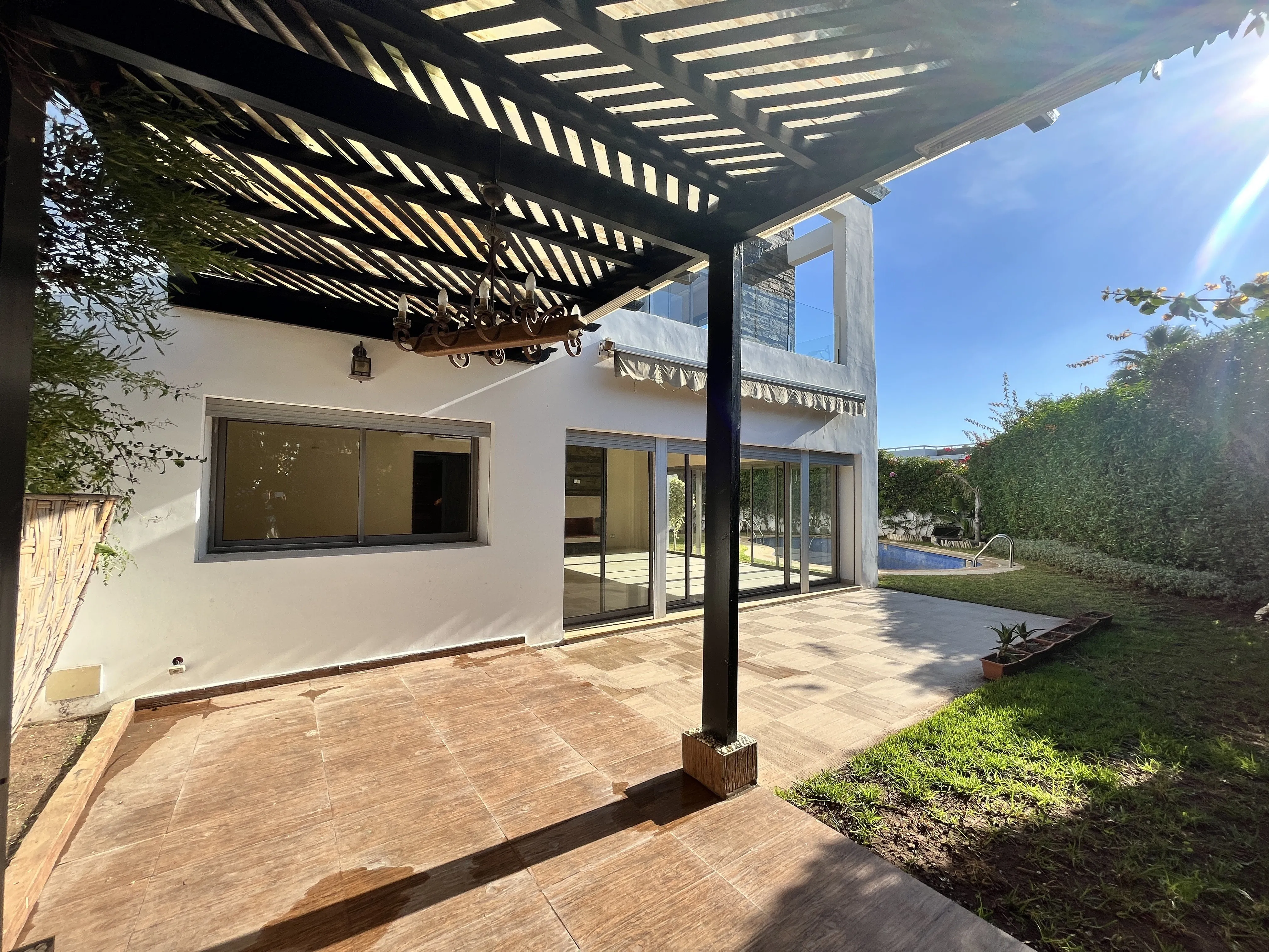 Charmante villa dans résidence sécurisée - الدار البيضاء