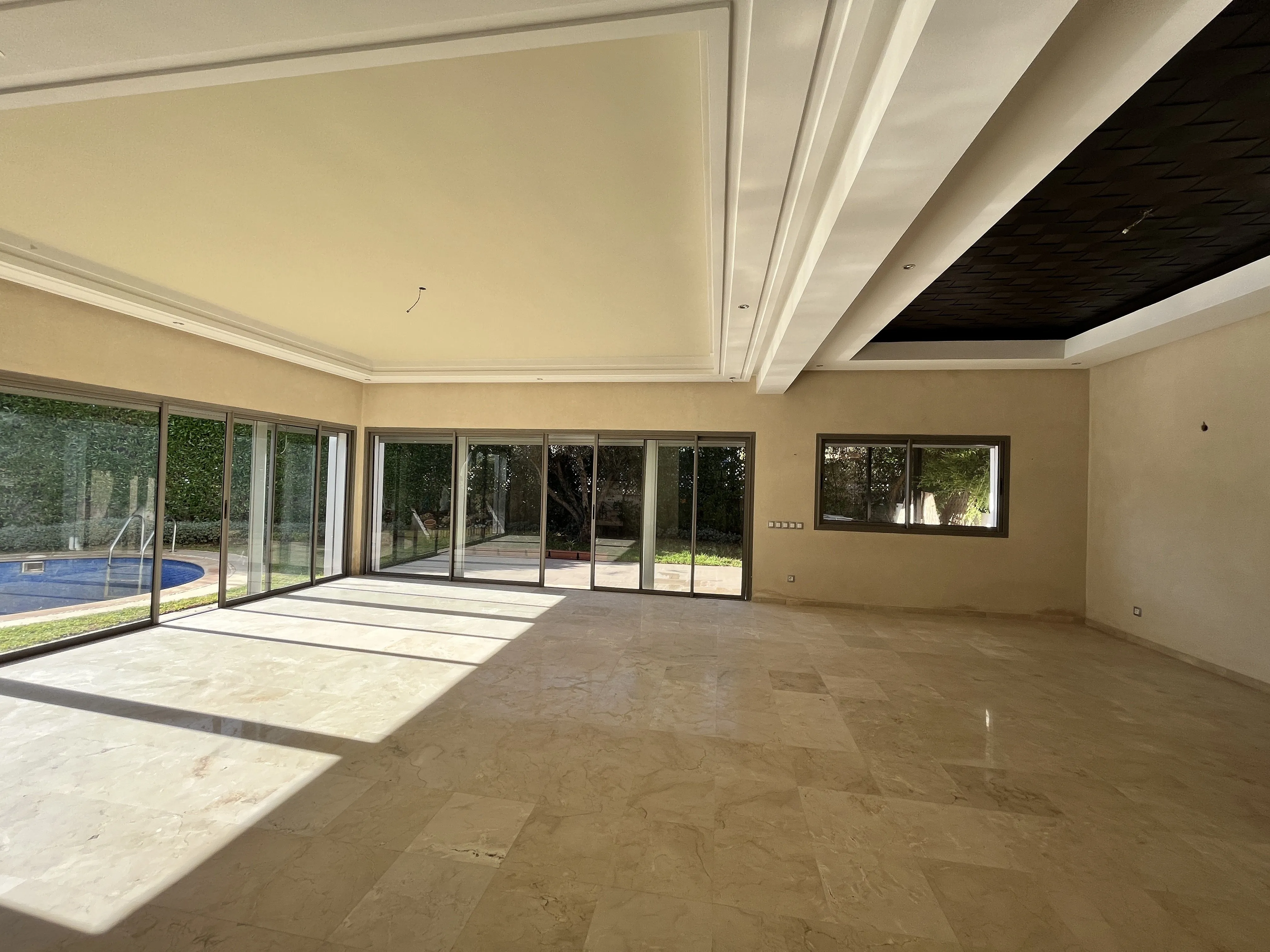 Charmante villa dans résidence sécurisée - الدار البيضاء (2)