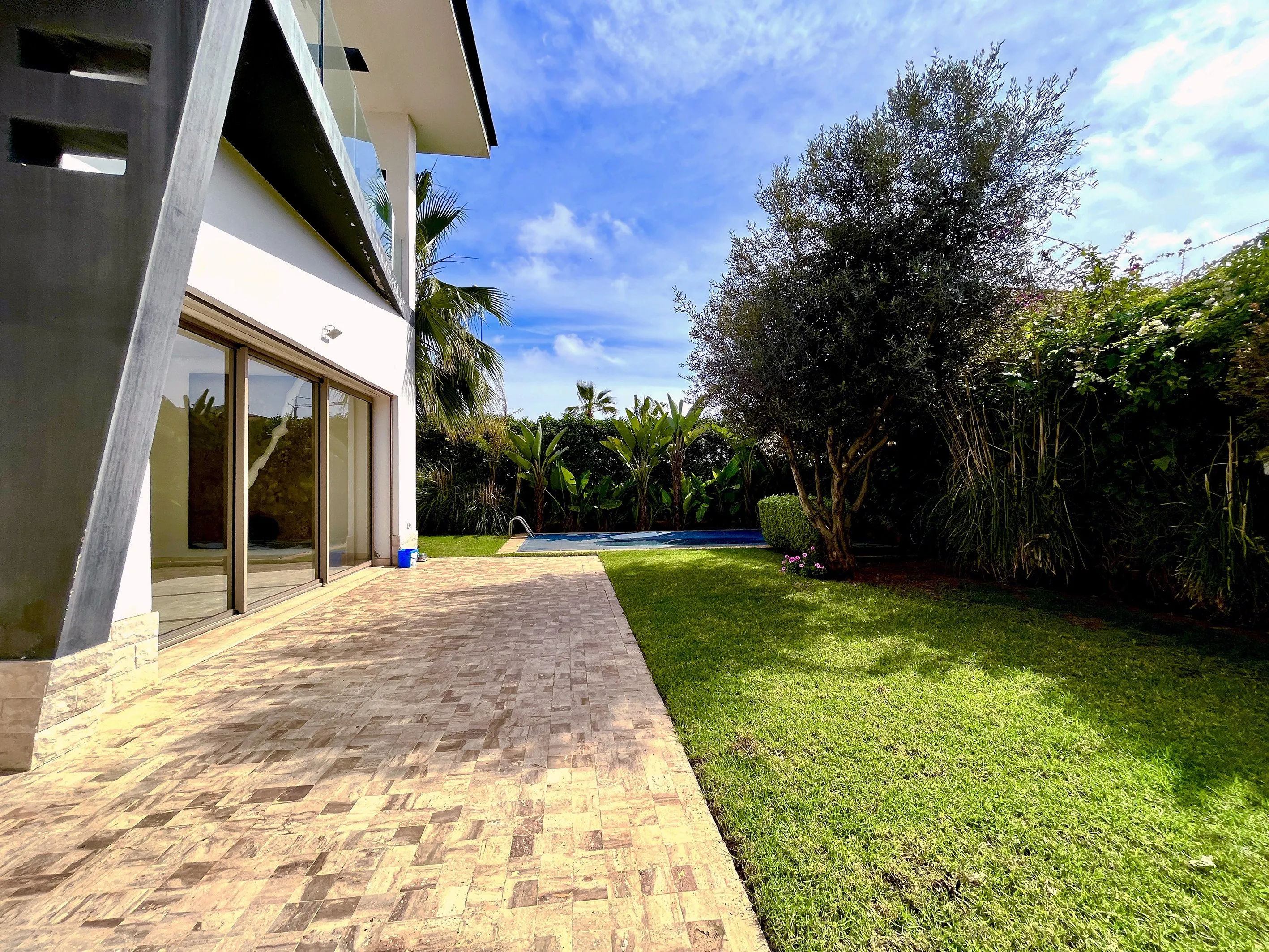 Villa 4 Chambres, de haut standing - الدار البيضاء (2)