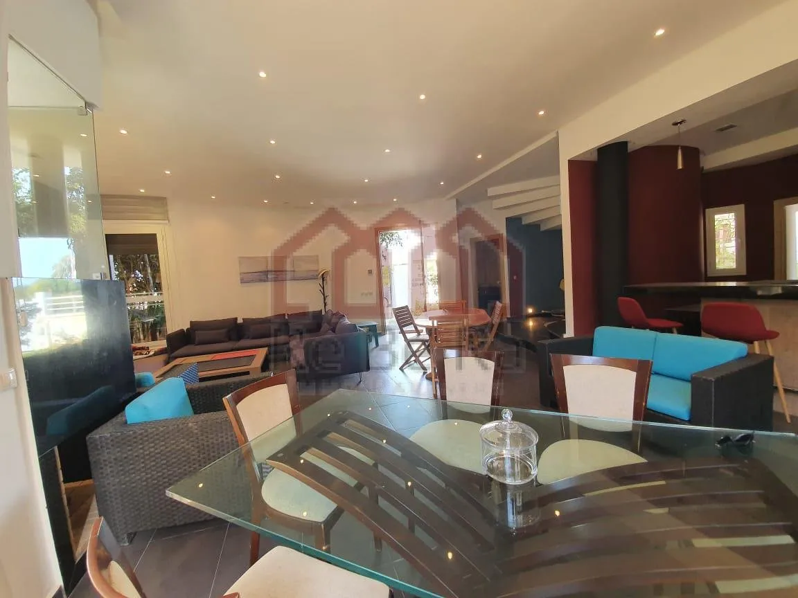 Magnifique villa avec piscine - مراكش