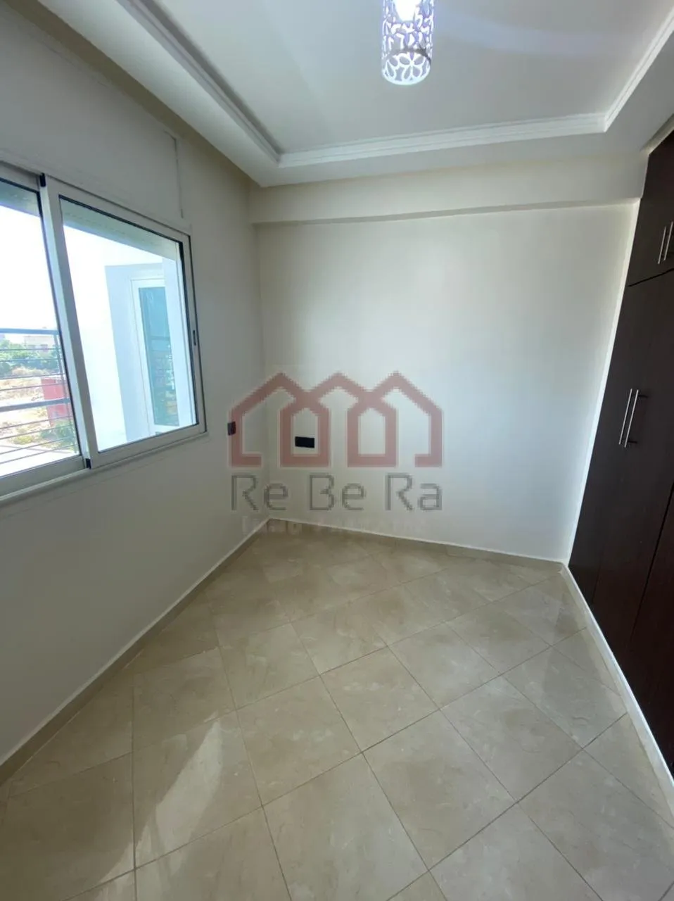 Bel appartement neuf  sans vis à vis trés bien ensoleillé - مراكش (2)