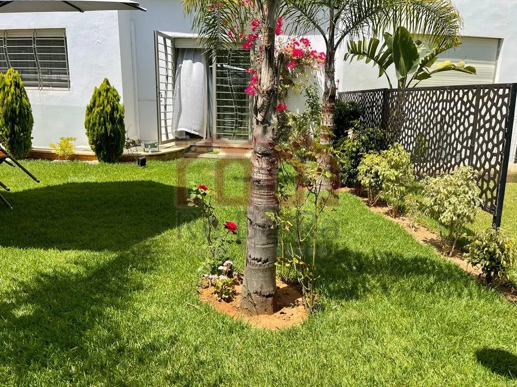 Joli Triplex meublé de haut standing avec piscine a Skhirat - مراكش
