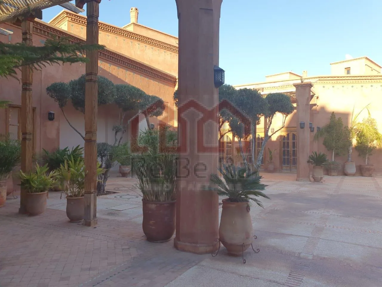 Grande villa avec jardin - مراكش (4)