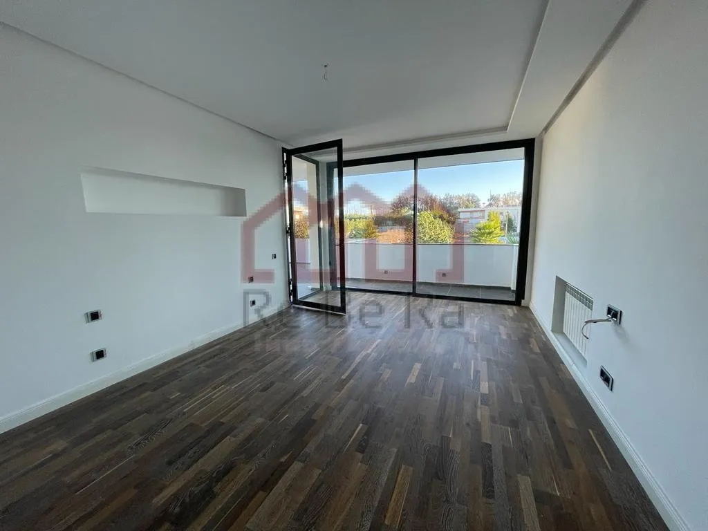 Villa de luxe avec piscine à vendre - الرباط (2)