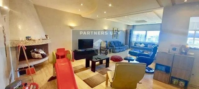 Bel appartement avec vue dégagée à vendre Maarif Extension. - الدار البيضاء (3)