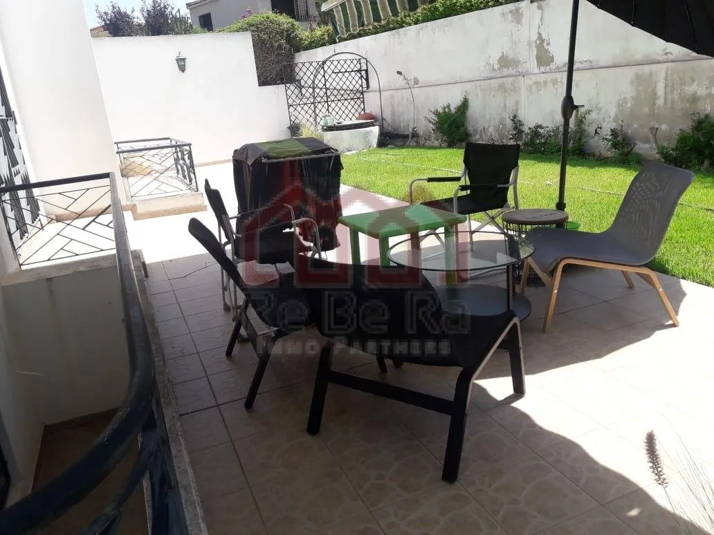 Jolie Villa avec grand jardin à Hay Riad - الرباط (3)
