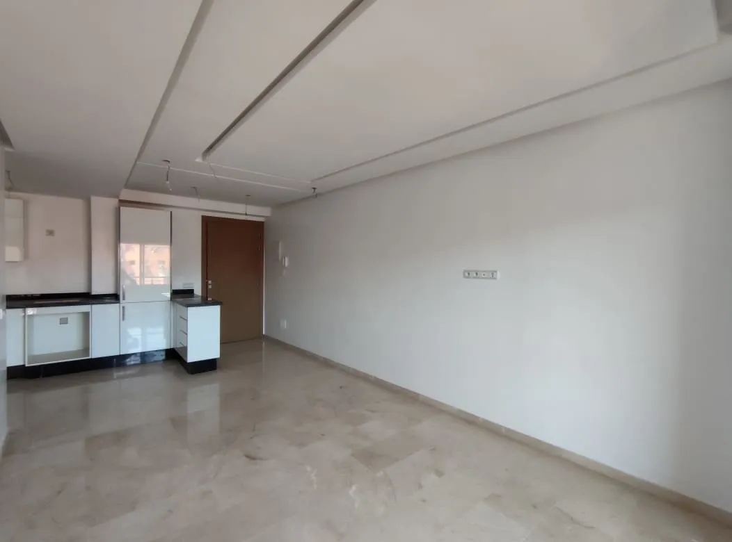 STUDIO EN VENTE SUR LE BOULEVARD HASSAN II - مراكش