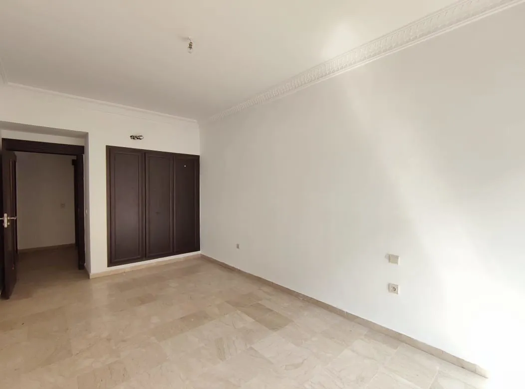 Bel appartement en vente sur l'Hivernage - مراكش (3)