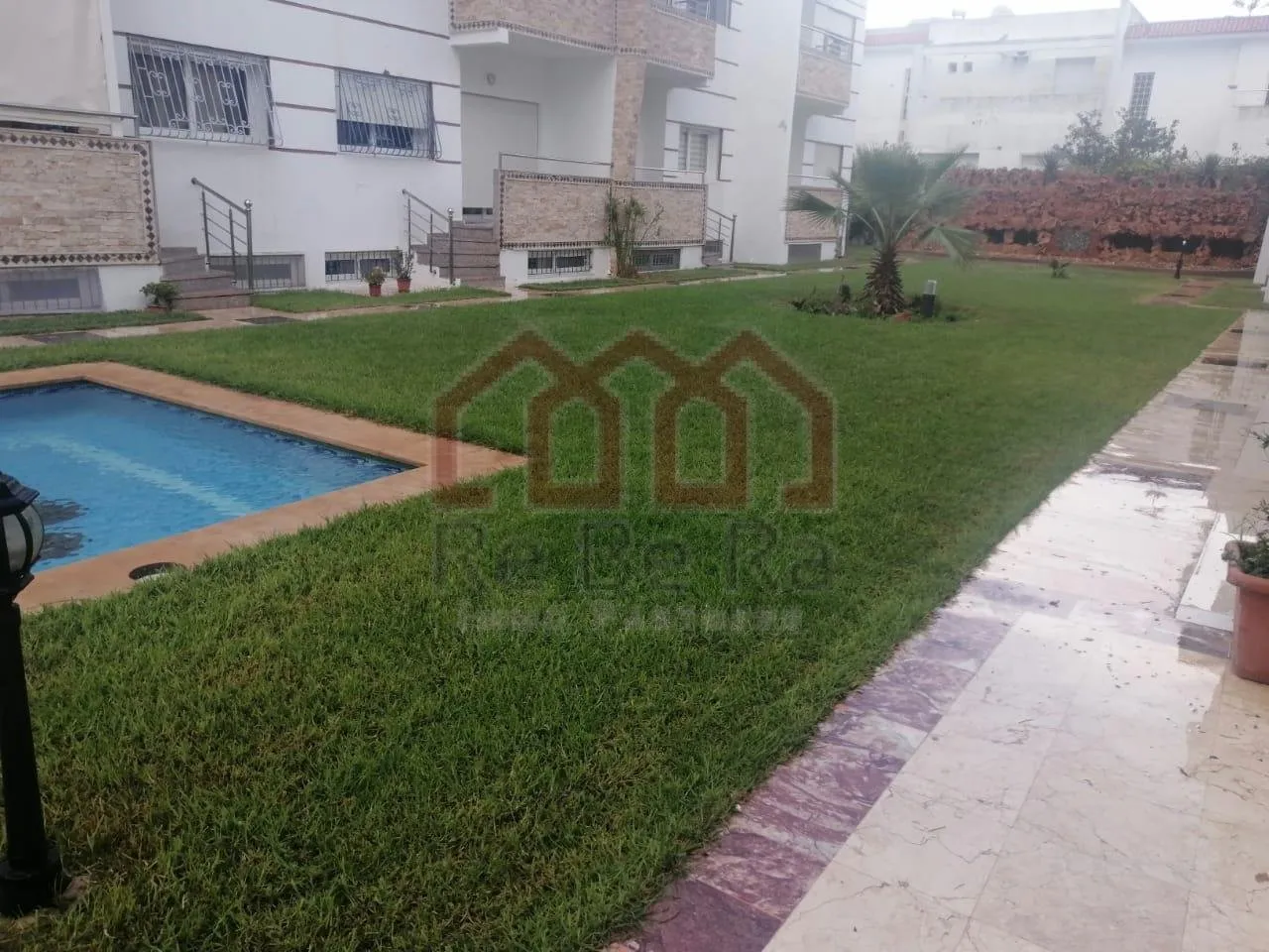 Beau Triplex avec piscine - تمارة