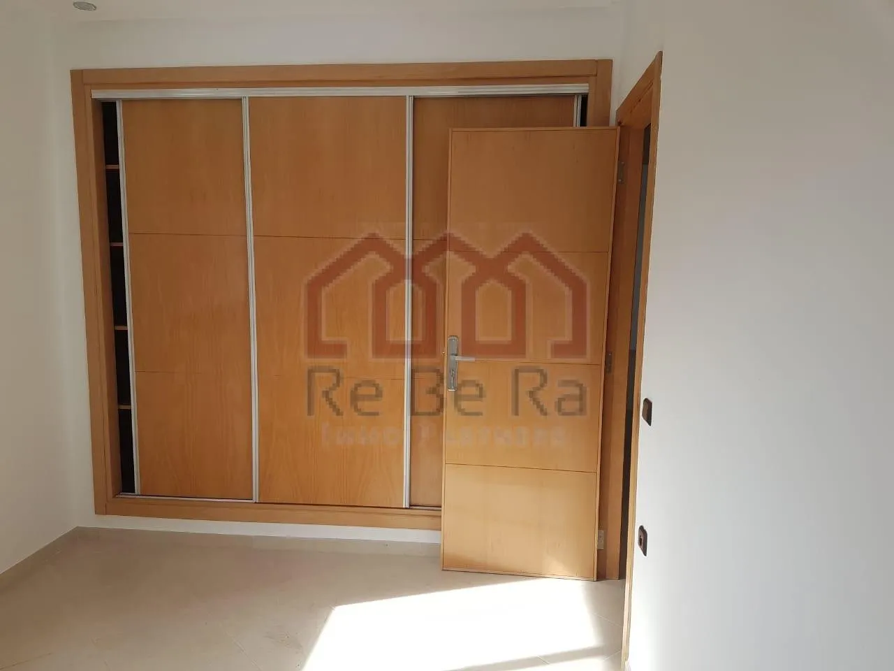 Un appartement neuf bien ensoleillé à Guich Oudaya - الرباط (2)