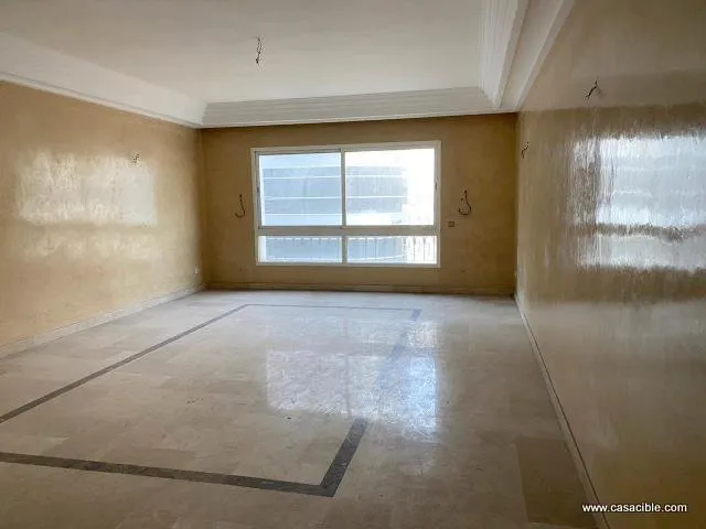 Palmier: Location appartement vide 3 chambres, balcon. - الدار البيضاء (2)