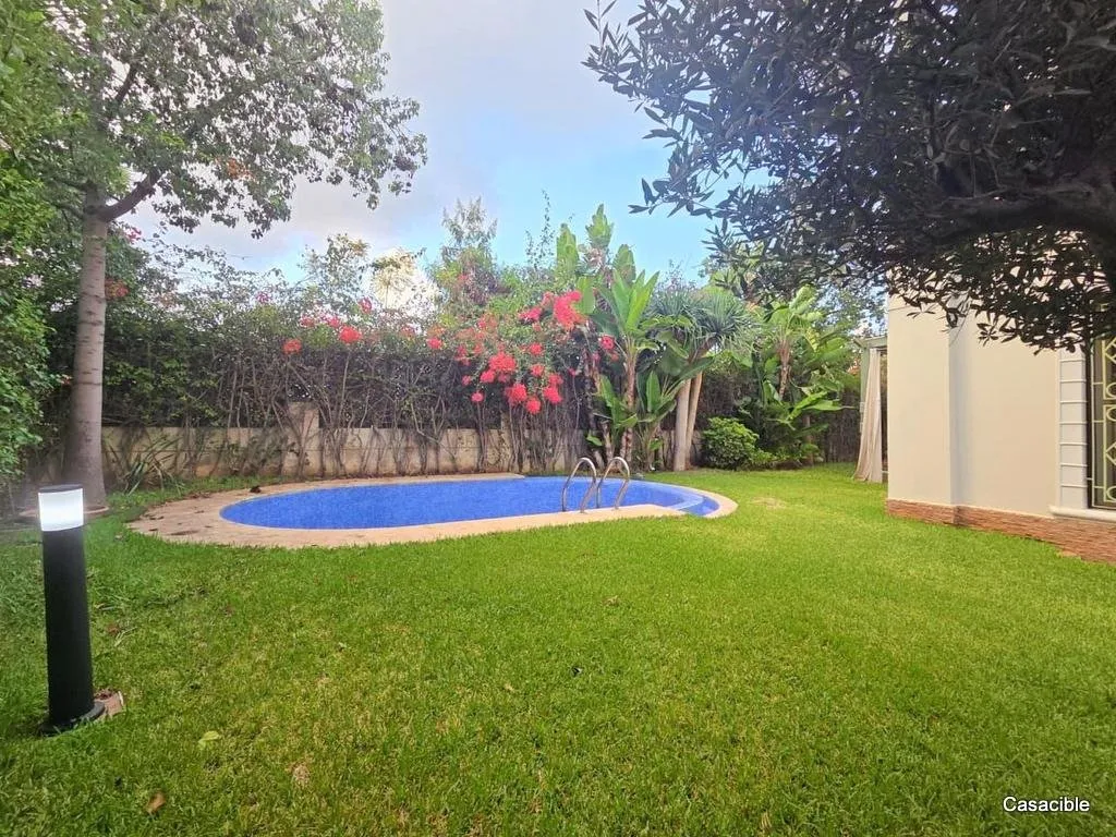Californie: Location villa meublée avec piscine et jardin. - الدار البيضاء