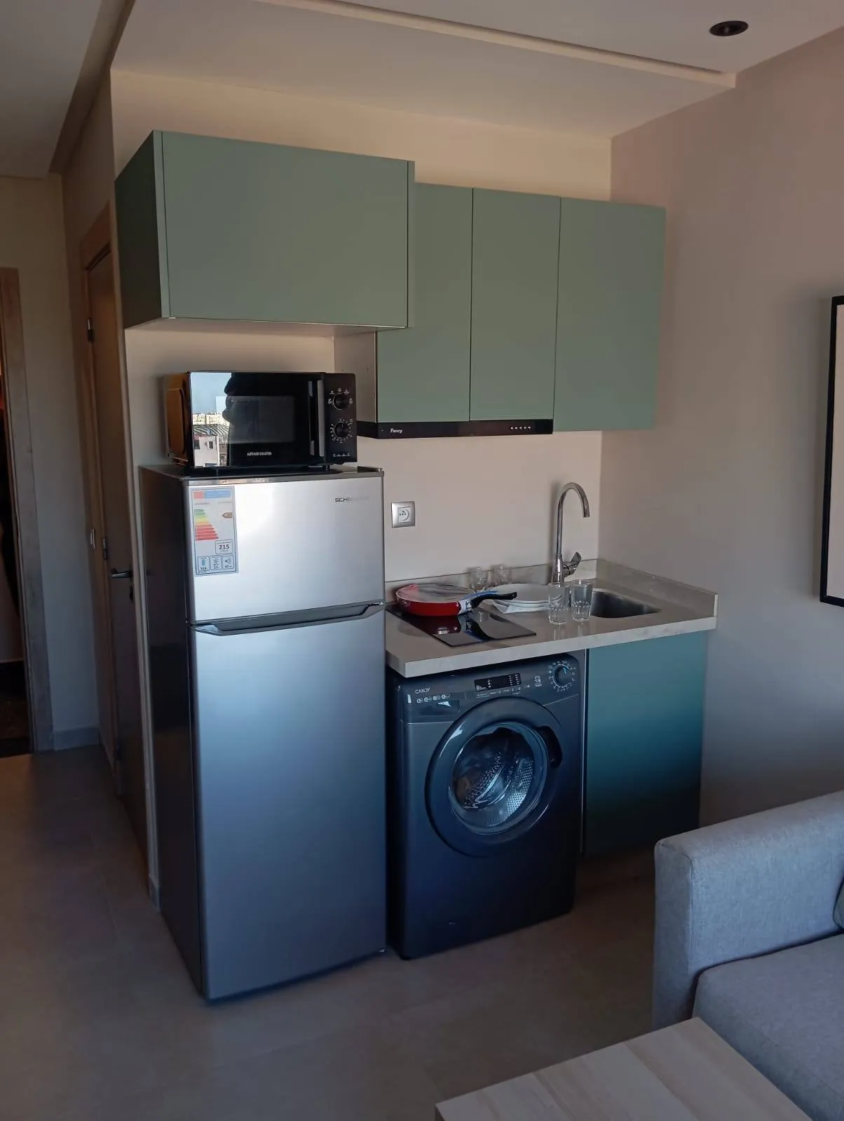 StudioFille meublé Bourgogne 3800 Dh - الدار البيضاء (2)