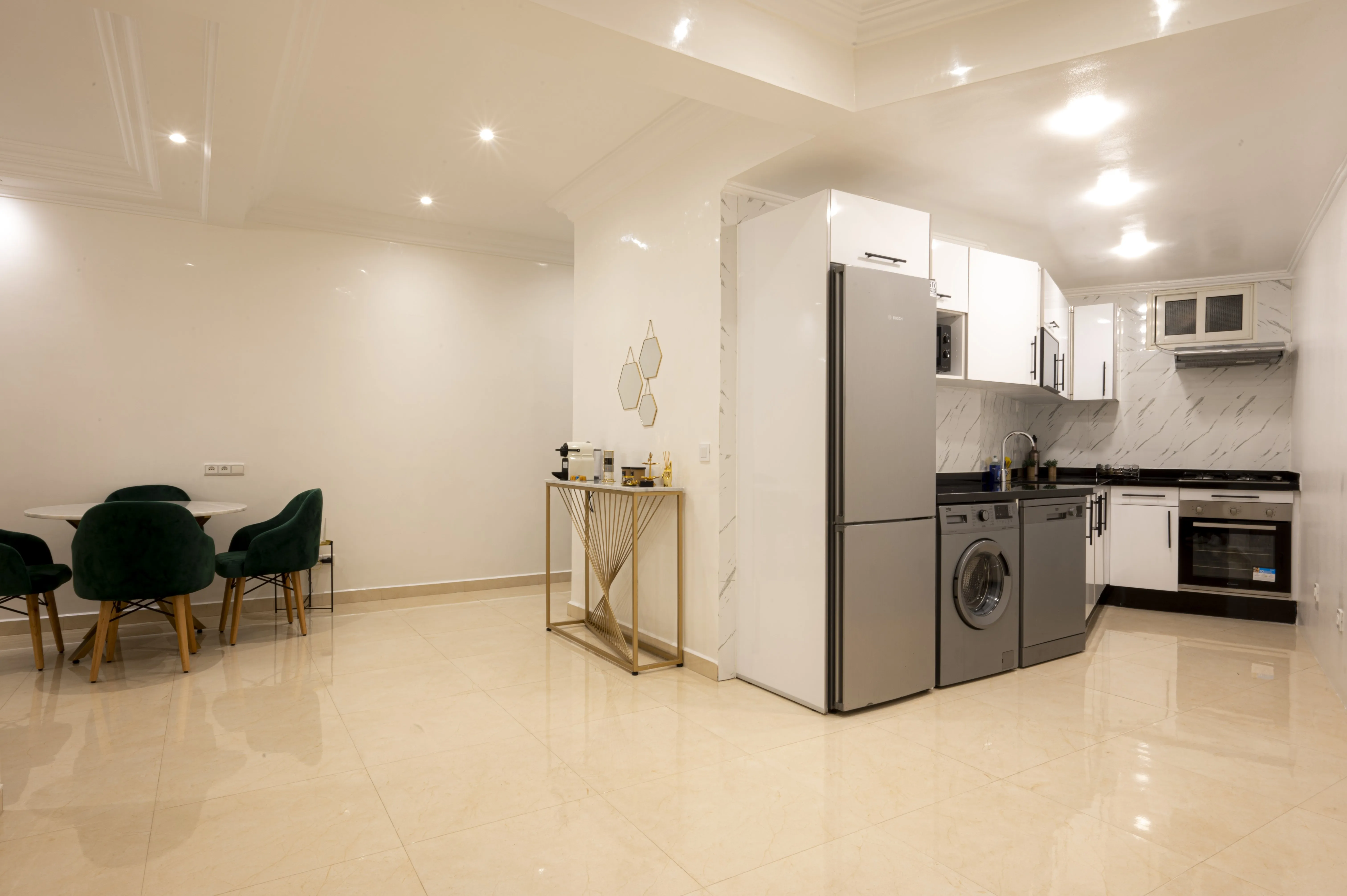 Appartement meublé à louer à 7 min pieds de la corniche - الدار البيضاء (3)