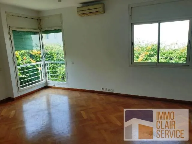 Villa bien située à louer haut Agdal - الرباط (3)