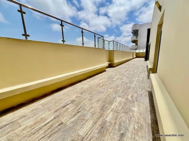Palmier: appartement vide avec terrasse. - الدار البيضاء