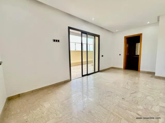 Palmier: appartement vide avec terrasse. - الدار البيضاء (3)