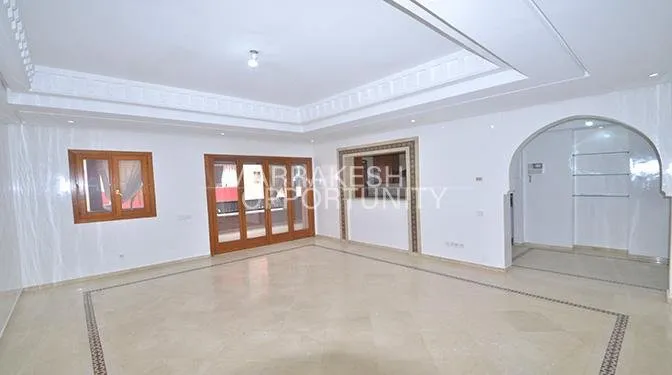 Appartement vide en location longue durée à Guéliz - مراكش