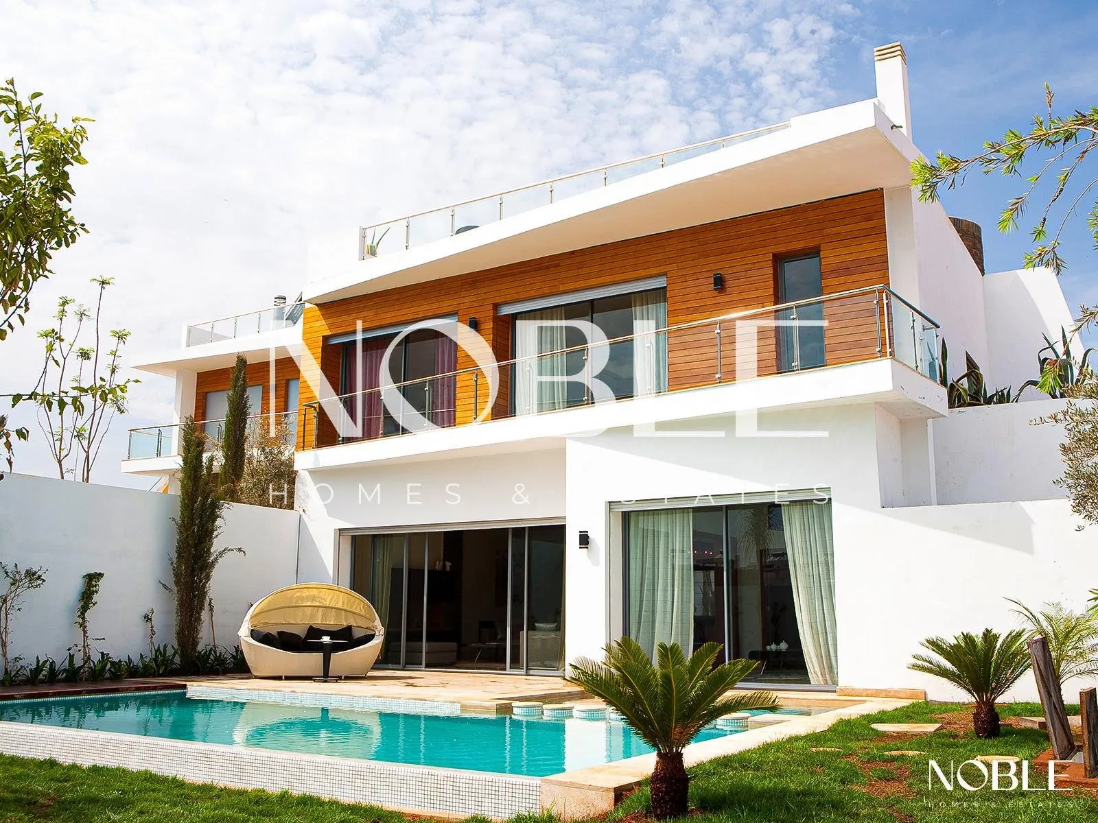 Magnifique Villa Contemporaine à Louer – Résidence Fermée - Bien Situé - الدار البيضاء (3)