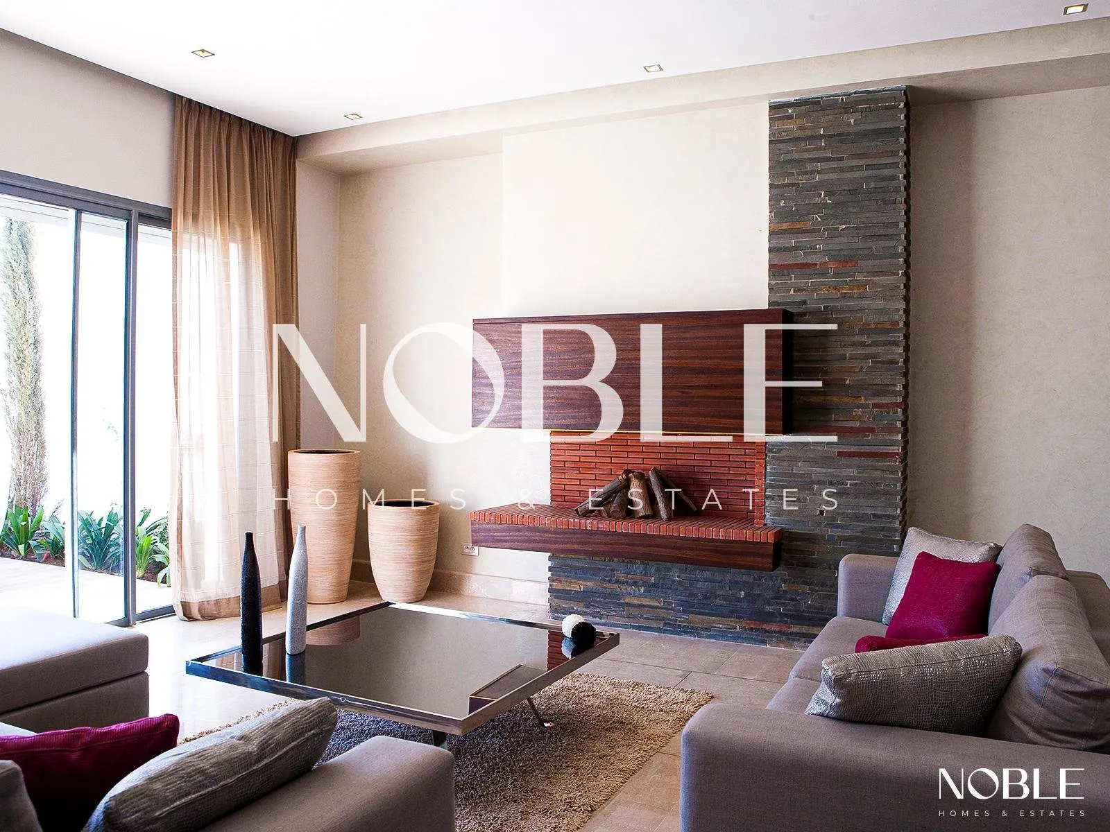 Magnifique Villa Contemporaine à Louer – Résidence Fermée - Bien Situé - الدار البيضاء (4)